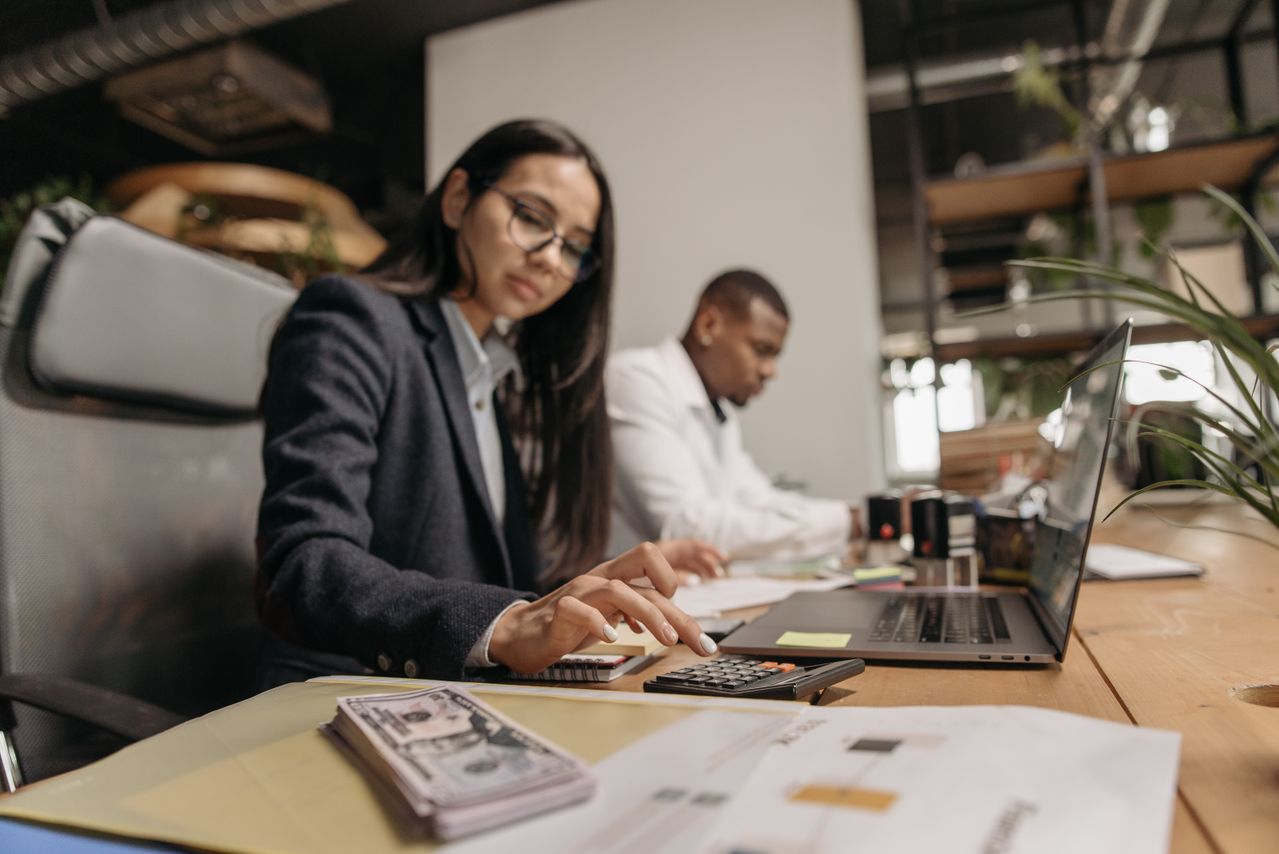 Comparing accounting packages for a growing business